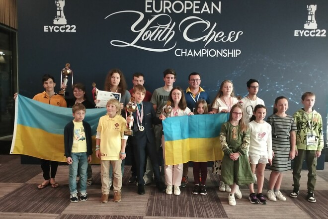 Украинские шахматисты выиграли пять медалей на юниорском чемпионате Европы