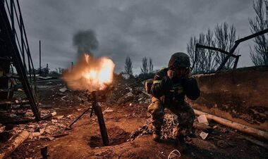 Армия рф потеряла более 8 тысяч едениц военной техники, Украина - 2 тысячи