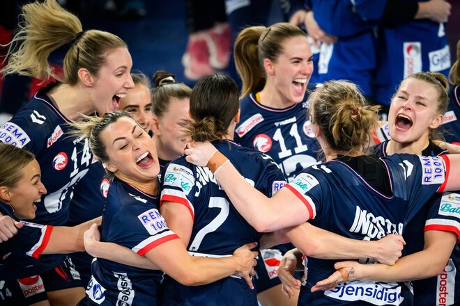Норвегия обыграла Данию в финале женского чемпионата Европы по гандболу