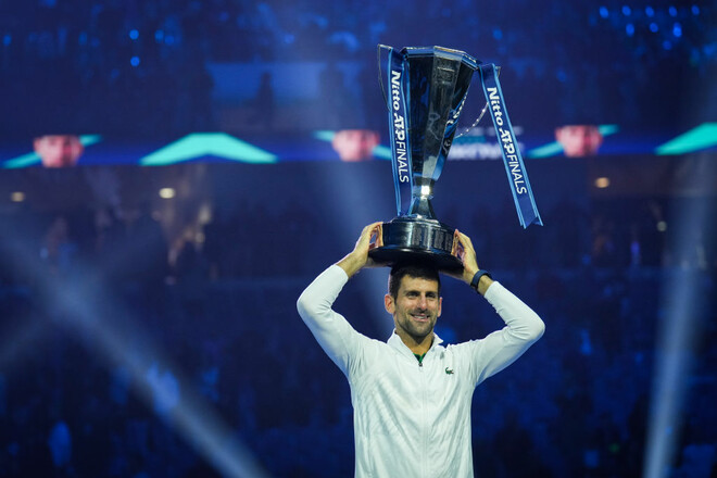 ВИДЕО. Сравнялся с Федерером. Джокович взял шестой титул на АТР Finals