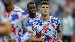 ФОТО. Болельщики сборной США вывесили украинский флаг на матче с Ираном