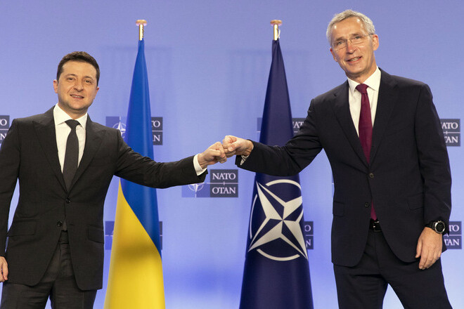 У НАТО готові розглянути питання щодо членства України. Але після війни