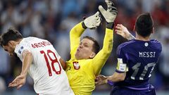 Щенсны поспорил с Месси на 100 евро, что судья не назначит пенальти