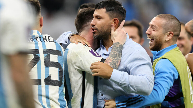 He knows a lot about humor.  Aguero amusingly beat the conflict between Messi and Weghorst