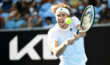 ФОТО. Александр Звєрєв знявся для обкладинки жіночого журналу L’Officiel