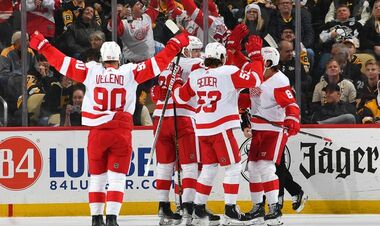 НХЛ. Неймовірний камбек Детройта, перемоги Тампи та Бостона