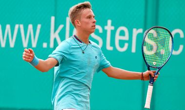 18-летний украинский теннисист вышел в четвертьфинал турнира в Кувейте