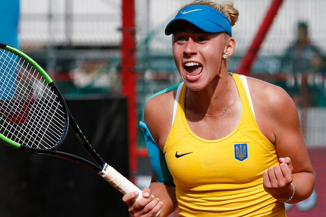 Украинская теннисистка уступила сестре 9-й ракетки мира на турнире в Турции