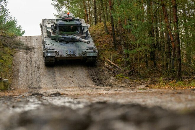 Германия разрешит поставку танков для ВСУ. Всего дадут около 100 единиц