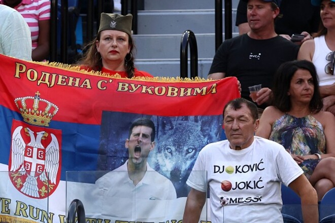 ФОТО. Сербия – друг рф. Фанат Джоковича натянул на себя символ рашистов