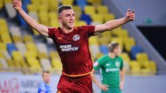 ОФИЦИАЛЬНО. Экс-форвард Львова продолжит карьеру в черкасском клубе