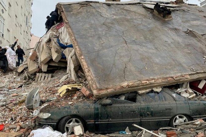 Жахлива трагедія. Через землетрус у Туреччині та Сирії загинули 1000 людей