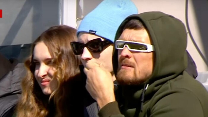 ФОТО. Стильные очки. Как Усик наблюдал за матчем Winter Cup в Турции