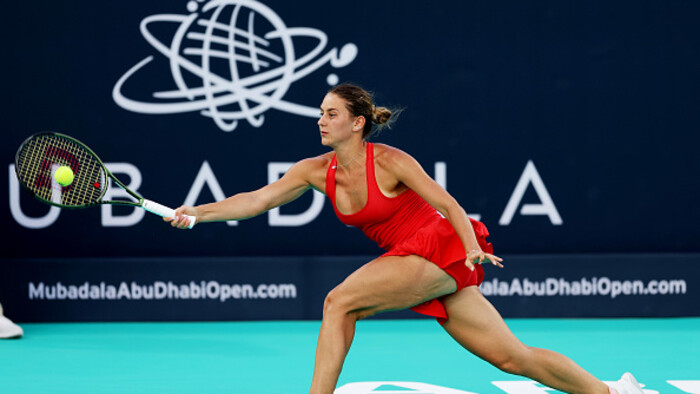 ВІДЕО. Красуня біля моря. Костюк порадувала підписників сексуальною фігурою