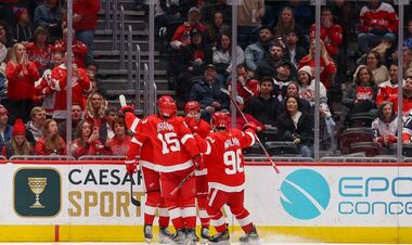 НХЛ. 6 шайб Тампи, поразка Вашингтона, перемоги Торонто та Монреаля