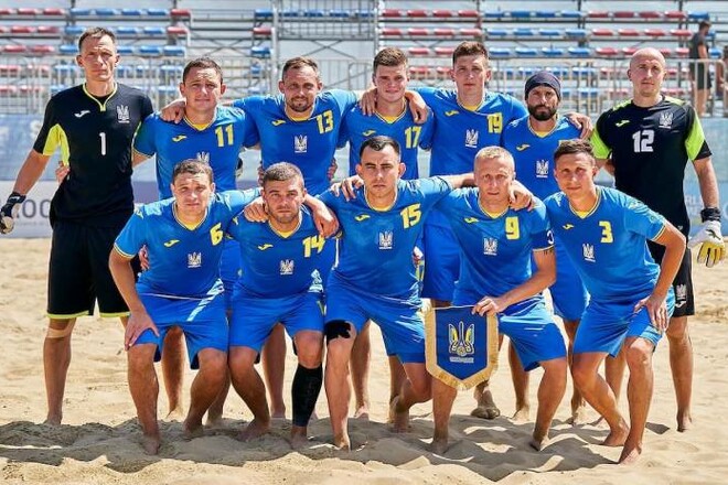 Мужская сборная Украины по пляжному футболу ради спаррингов поедет в Оман