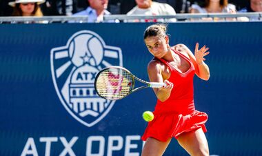 ФОТО. Костюк сфотографировалась со своим первым трофеем WTA