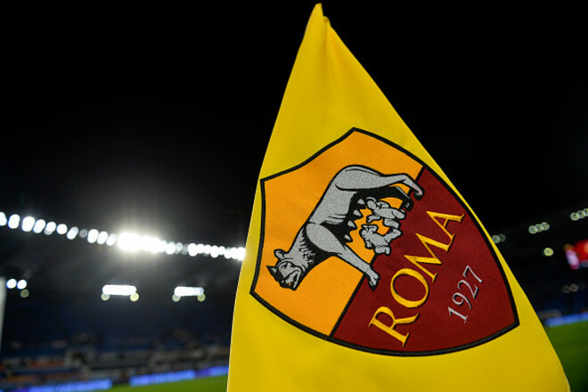 ФОТО. Рома випустила шарф для підтримки України перед матчем із Ювентусом