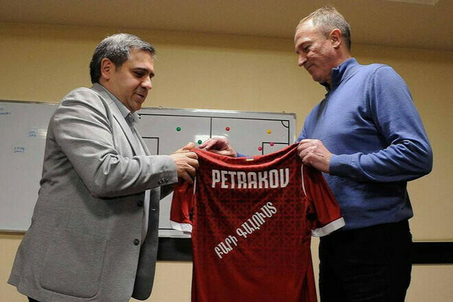 Петраков вызвал в сборную Армении четыре игрока из чемпионата россии