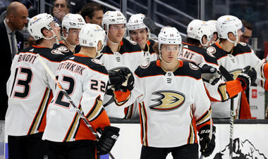 ВИДЕО. Как в компьютерной игре. Форвард Анахайма оформил красивый гол