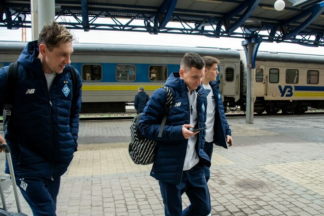 Динамо вже в Ужгороді. Відома заявка киян на матч із Дніпром-1