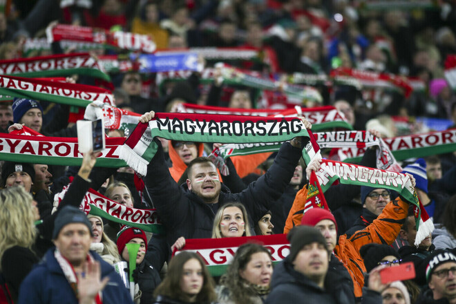 УЕФА не видит нарушений в флаге большой Венгрии с частью территории Украины