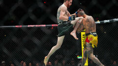 UFC. Американец Кори Сэндхаген по очкам победил эквадорца Марлона Веру
