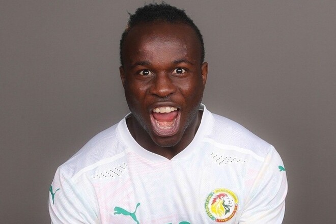 Хавбек Динамо Диалло впервые вызван в сборную Сенегала