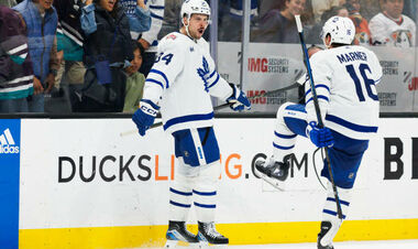 НХЛ. 30 шайб Меттьюза, перемога Торонто, поразка Вашингтона