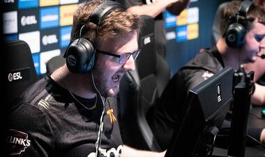 CS2  FACEIT       -