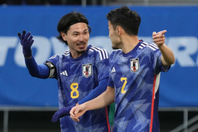 Товарищеские матчи. Япония отгрузила 6 мячей Иордании, Марез забил за Алжир