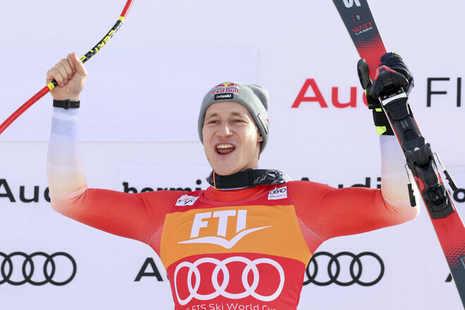 Горные лыжи. Одерматт впервые выиграл скоростной спуск на Кубке мира