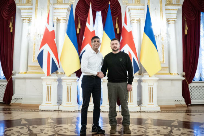 Допомога ВСУ на 2,5 мільярди. В Україну приїхав прем'єр Великої Британії