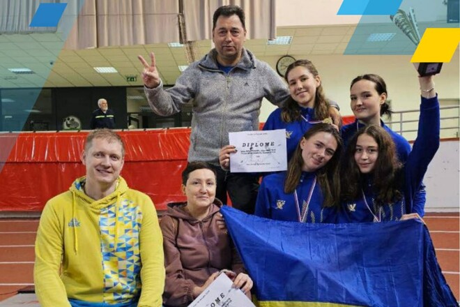 Юные украинские шпажистки выиграли командные соревнования в Братиславе