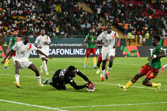 Где Онана? Камерун в большинстве не сумел обыграть Гвинею на Кубке Африки