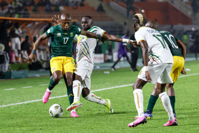 Поплатились за незабитый пенальти. Мали дважды наказал ЮАР на Кубке Африки
