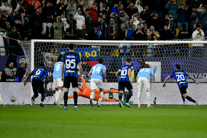 Черно-синее превосходство. Интер разгромил Лацио в Суперкубке Италии