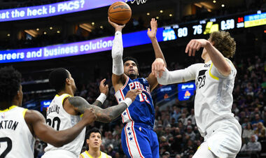 НБА. Бостон Михайлюка уступил Лейкерс, Филадельфия обыграла Юту