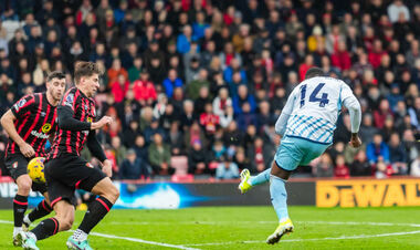 Борнмут – Ноттингем – 1:1. Забарный не успел накрыть удар. Видео голов