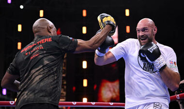 «Усі пригнічені». Тренер Ф'юрі розповів про табір перед боєм з Усиком