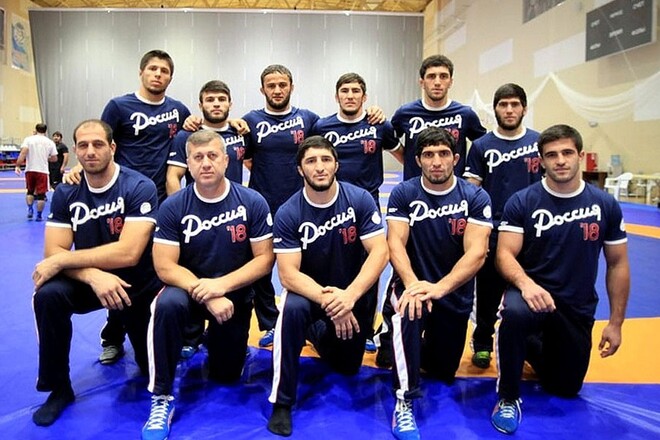 Семи российским борцам отказали во въезде в Румынию на чемпионат Европы