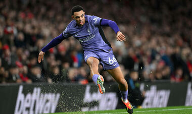 Черговий асист. Захисник Ліверпуля встановив історичне досягнення АПЛ