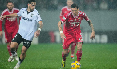 Витория Гимараеш – Бенфика – 2:2. Лужа спасла Трубина. Видео голов и обзор