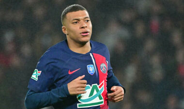 Мбаппе відкладає рішення щодо переходу в Реал
