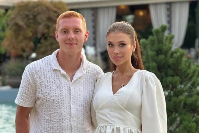 Жена Конопли призналась, почему прекратила отношения с Денисом Поповым