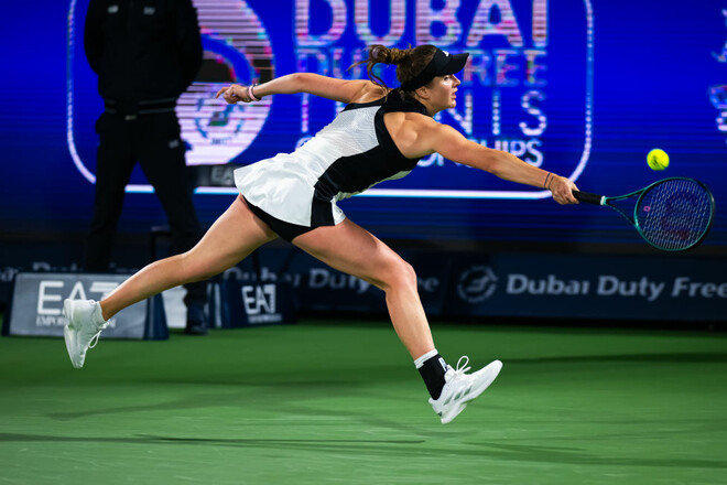 Світоліна програла Свьонтек на великому турнірі в Дубаї