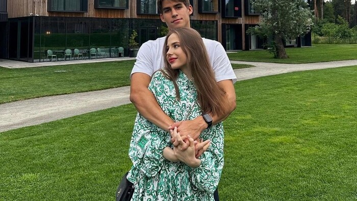 ФОТО. Захисник Динамо покликав під вінець свою дівчину