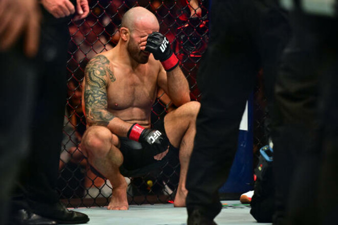 Комментатор UFC cоветует Волкановски побыть под присмотром врачей