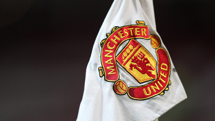 ФОТО. Ман Юнайтед довел фаната. Болельщик разбил телевизор и повредил руку