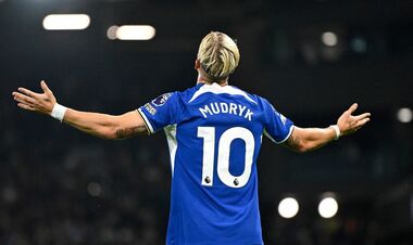 Попробует ли Арсенал снова подписать Мудрика? В Англии раскрыли детали